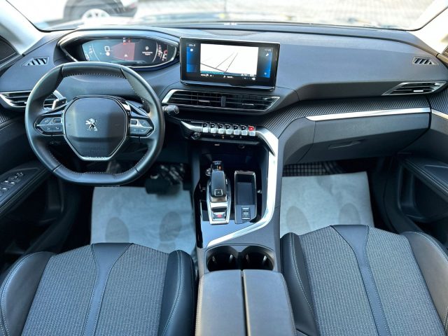 PEUGEOT 3008 usata, con Leve al volante