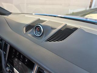 PORSCHE Macan usata, con Leve al volante