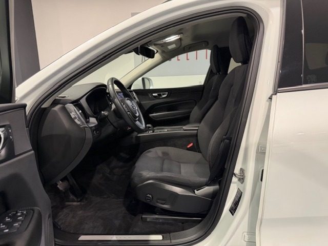 VOLVO XC60 usata, con Luci diurne LED