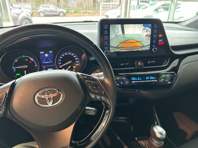 TOYOTA C-HR usata, con Controllo automatico clima