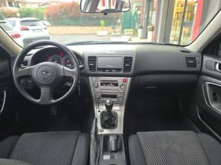 SUBARU OUTBACK usata, con Alzacristalli elettrici