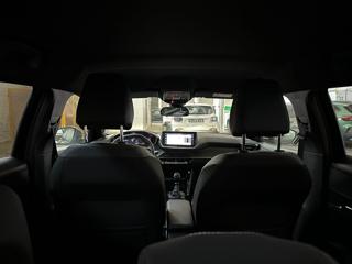 PEUGEOT 2008 usata, con Fari LED