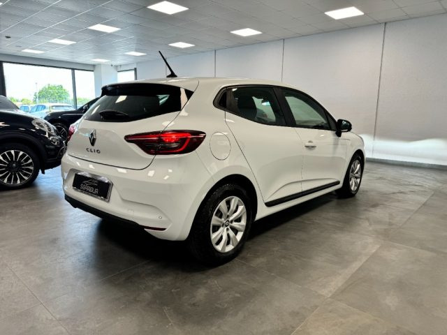 RENAULT Clio usata, con Autoradio