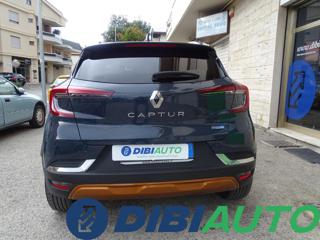 RENAULT Captur usata, con Autoradio