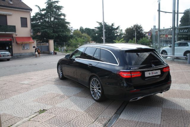 MERCEDES-BENZ E 220 usata, con Airbag Passeggero