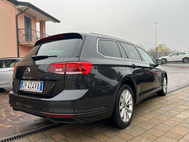 VOLKSWAGEN Passat Variant usata, con Airbag laterali
