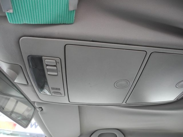 VOLKSWAGEN Touran usata, con Airbag posteriore