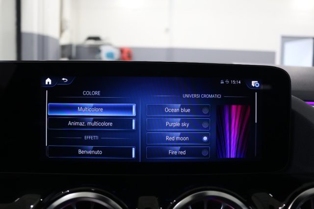 MERCEDES-BENZ GLA 200 usata 24