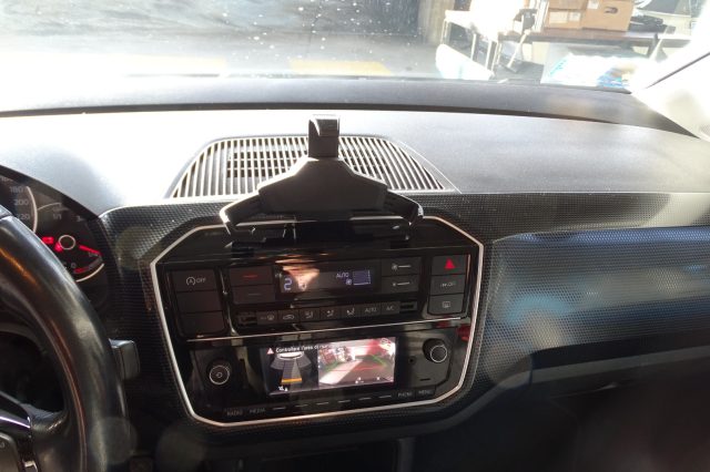VOLKSWAGEN up! usata, con Climatizzatore