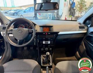 OPEL Astra usata, con Chiusura centralizzata