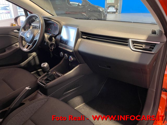 RENAULT Clio usata, con Specchietti laterali elettrici