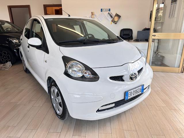 TOYOTA Aygo usata, con Alzacristalli elettrici