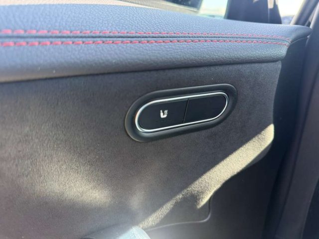 MERCEDES-BENZ CLA 200 usata, con Specchietti laterali elettrici