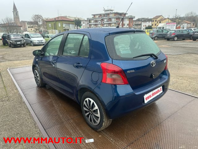 TOYOTA Yaris usata, con Airbag laterali