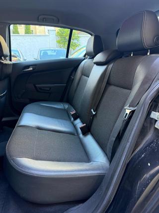 OPEL Astra usata, con Climatizzatore