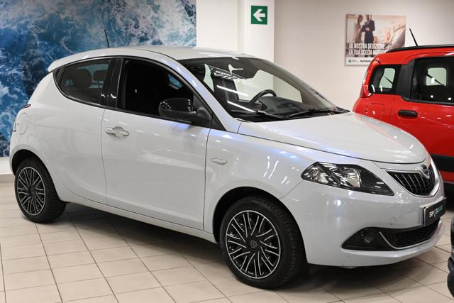 LANCIA Ypsilon usata, con Airbag laterali