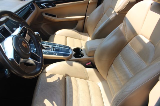 PORSCHE Macan usata, con Fendinebbia