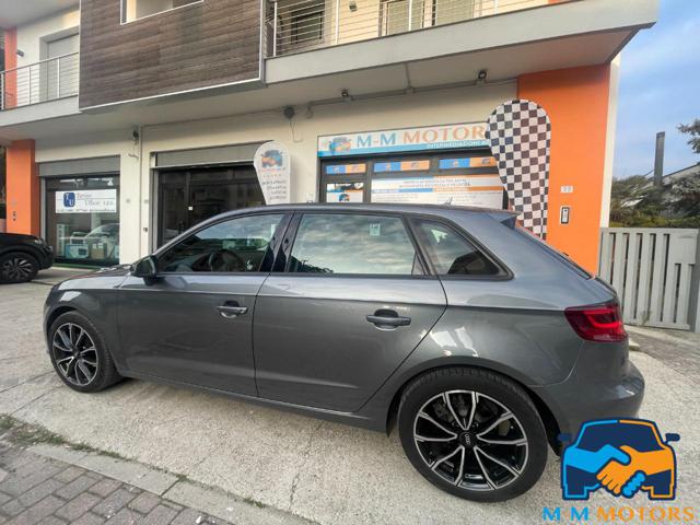 AUDI A3 usata, con Autoradio