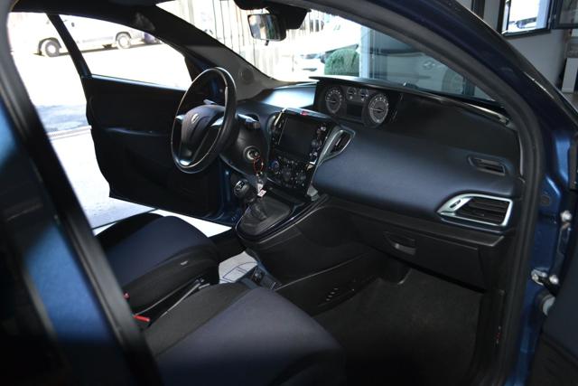 LANCIA Ypsilon usata, con Fendinebbia