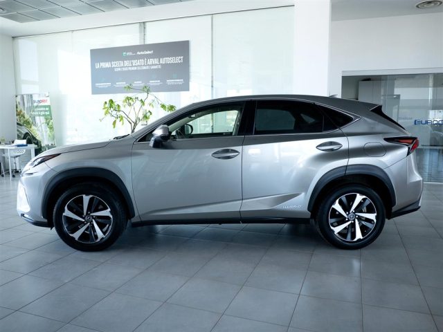 LEXUS NX 200t usata, con Antifurto