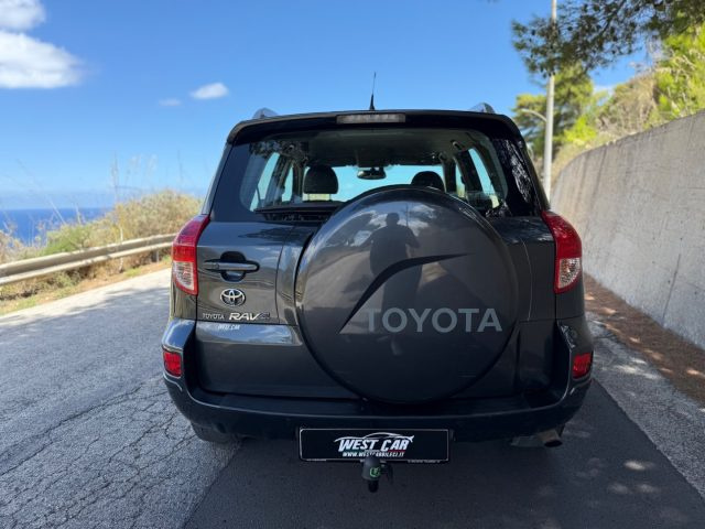 TOYOTA RAV 4 usata, con Chiusura centralizzata