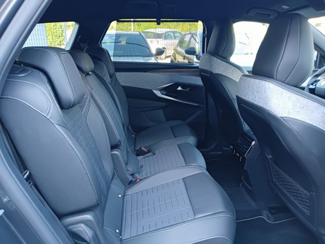 PEUGEOT 5008 usata, con Controllo elettronico della corsia