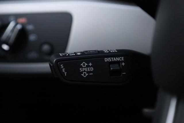 AUDI A4 usata, con Sensore di luce