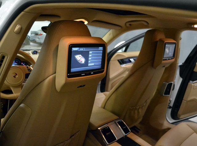 PORSCHE Panamera usata, con Autoradio