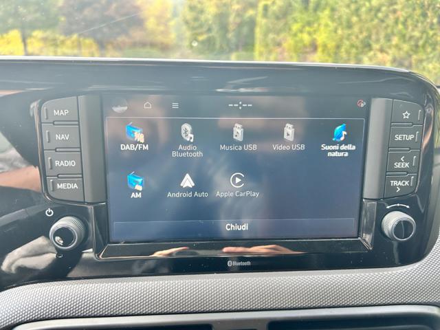 HYUNDAI i10 usata, con Volante in pelle