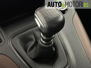 PEUGEOT Rifter usata, con Vetri oscurati