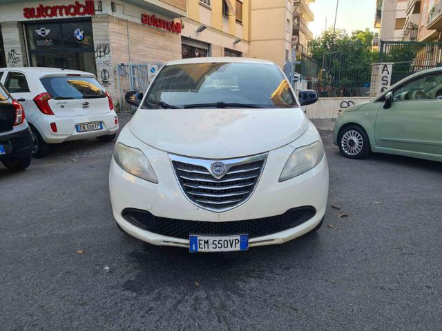 LANCIA Ypsilon usata, con Airbag