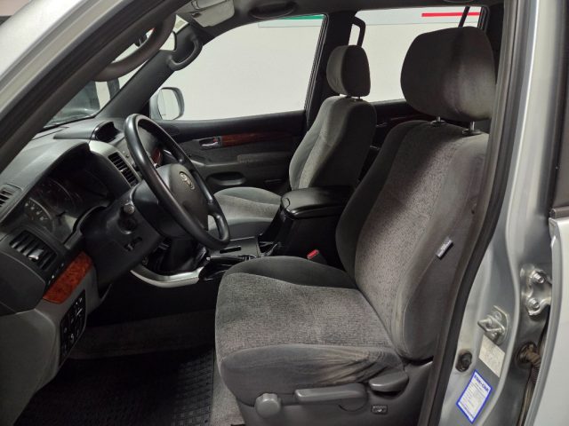 TOYOTA Land Cruiser usata, con Fendinebbia