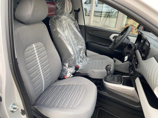 HYUNDAI i10 usata, con Touch screen