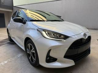 TOYOTA Yaris usata, con Cruise Control