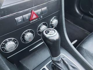 MERCEDES-BENZ SLK 200 usata 23