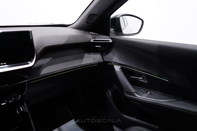 PEUGEOT 2008 usata, con Luci diurne LED