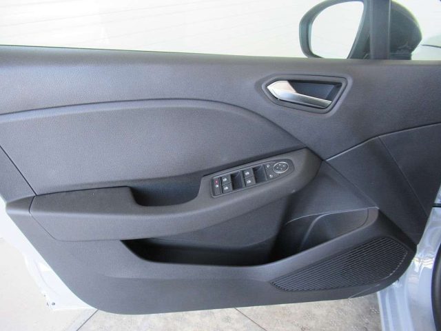 RENAULT Clio usata, con ESP
