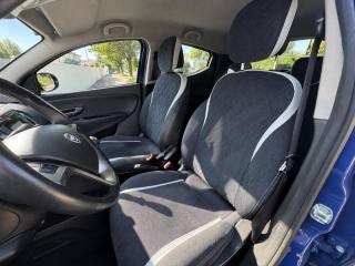 LANCIA Ypsilon usata, con Autoradio