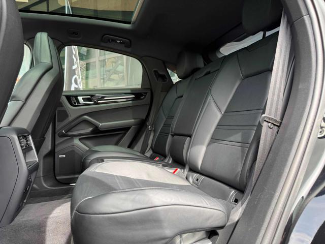PORSCHE Cayenne usata, con Interni in pelle