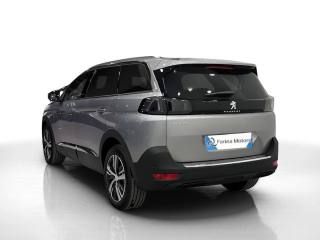 PEUGEOT 5008 usata, con Bluetooth