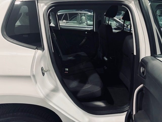 PEUGEOT 2008 usata, con Touch screen