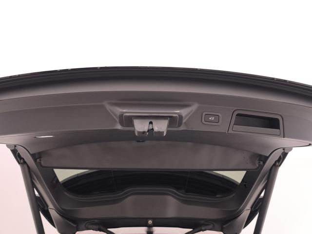 LAND ROVER Range Rover Velar usata, con Bluetooth