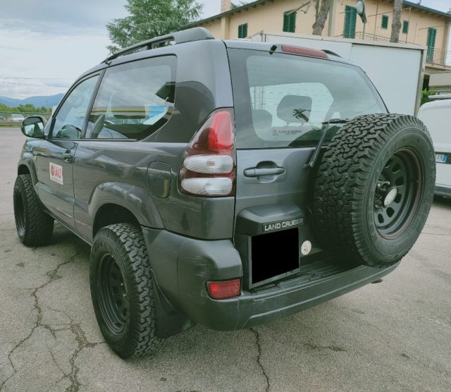 TOYOTA Land Cruiser usata, con Autoradio