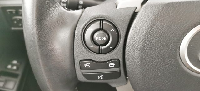 LEXUS CT 200h usata 40
