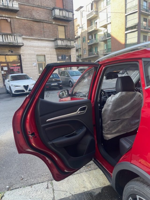 MG ZS usata, con USB