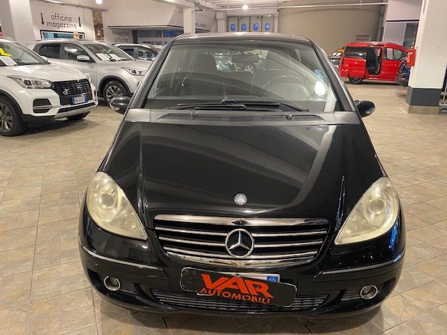 MERCEDES-BENZ A 200 usata, con Airbag