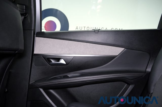 PEUGEOT 5008 usata, con Riconoscimento dei segnali stradali