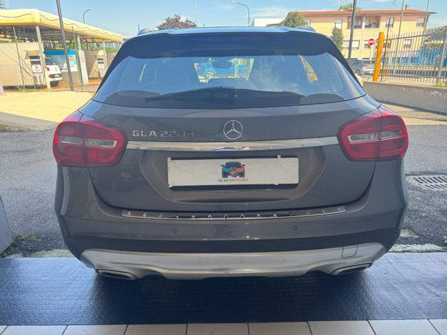 MERCEDES-BENZ GLA 220 usata, con Alzacristalli elettrici