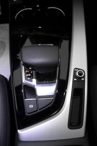 AUDI A4 usata, con Autoradio
