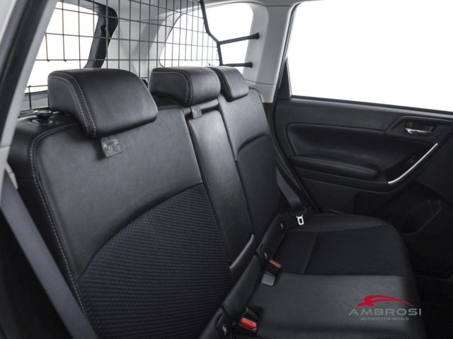 SUBARU Forester usata 10